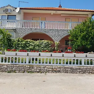 Olive Garden 1 Apartment Pula
